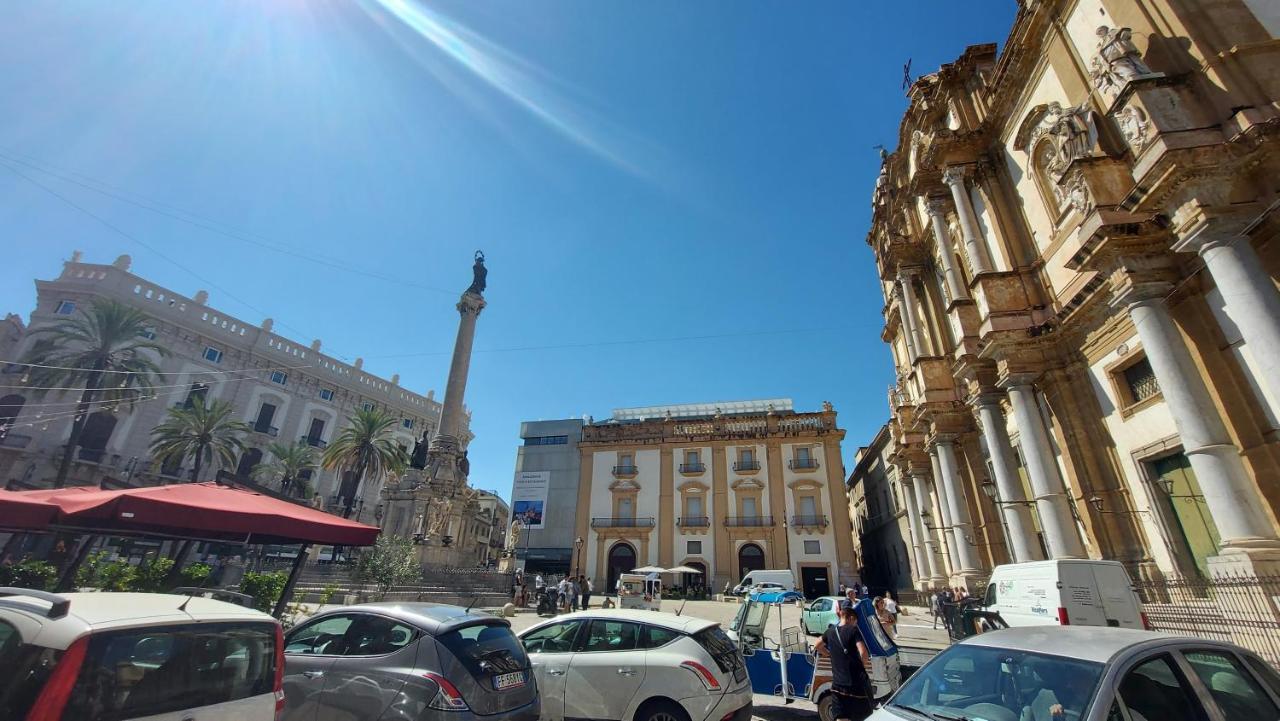 Appartamento In Pieno Centro I Mori E Le Dame Palermo Bagian luar foto